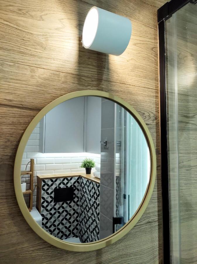 ורשה Cozy And Great Location By Cooee Apartments מראה חיצוני תמונה